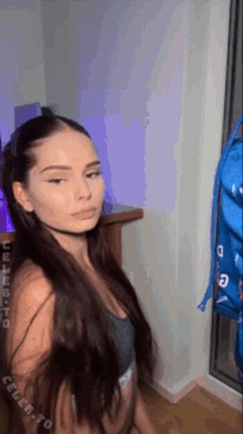 Full leaked Mia sara miateen private onlyfans photo