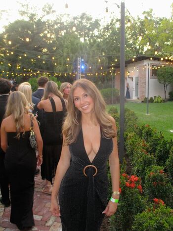 Mia Steele