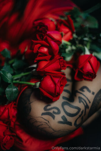 Full leaked Mia page private onlyfans photo