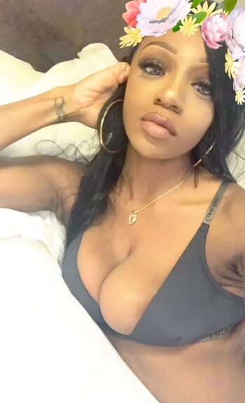 Full leaked Miaashley private onlyfans photo