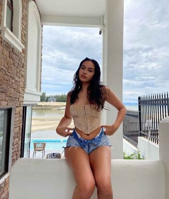 Full leaked Miadyilmaz private onlyfans photo