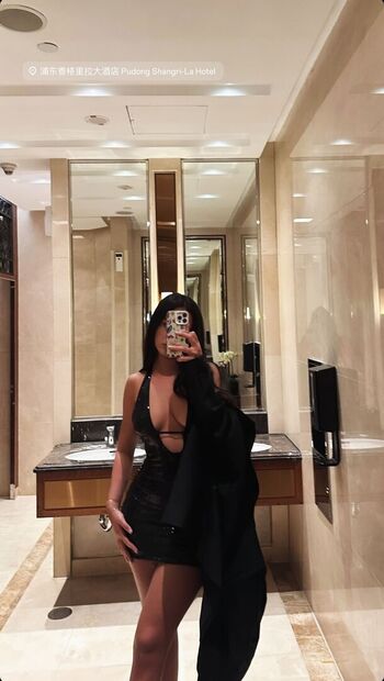 Full leaked Miadyilmaz private onlyfans photo