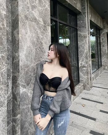 Full leaked Mianh private onlyfans photo
