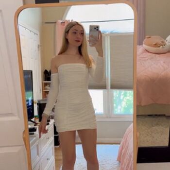Full leaked Michelle otter page private onlyfans photo