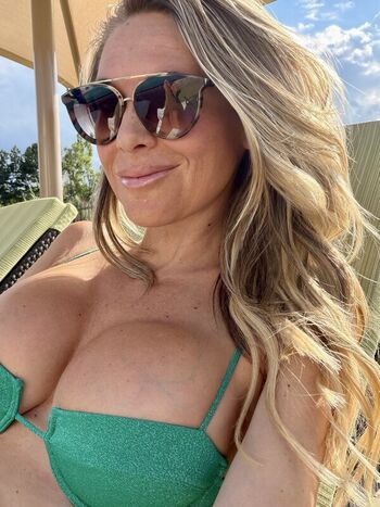 Full leaked Michellek private onlyfans photo