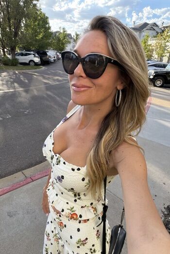 Full leaked Michellek private onlyfans photo