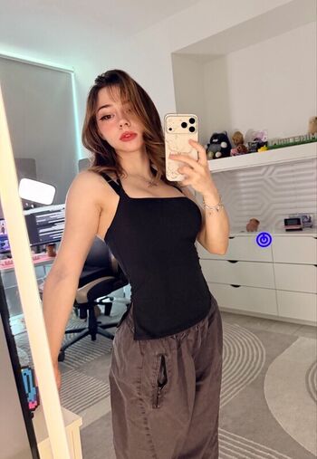 Full leaked Mictia private onlyfans photo