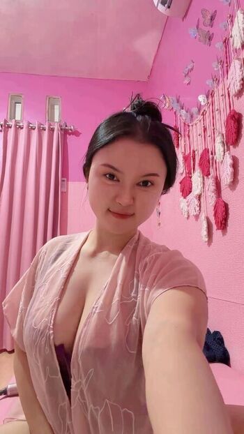 Full leaked Mietektek private onlyfans photo