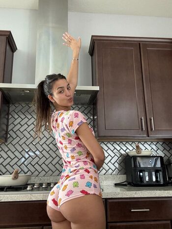 Full leaked Mika laf private onlyfans photo