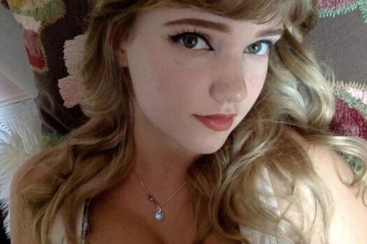 Full leaked Mikahhlynn private onlyfans photo