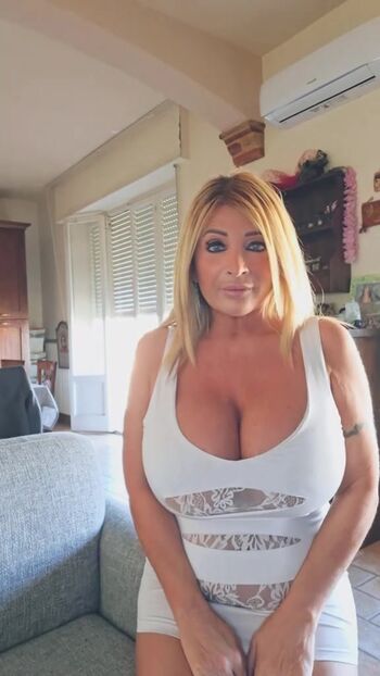 Full leaked Mikela lattanzi page private onlyfans photo