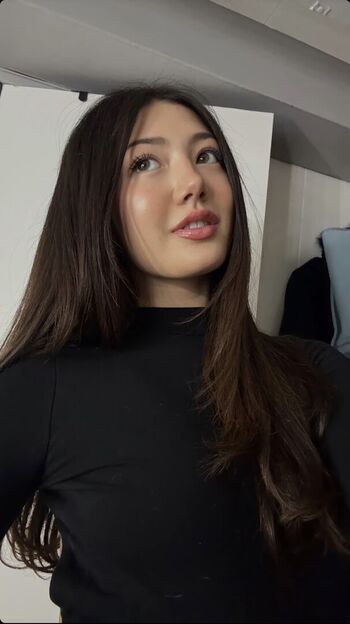 Full leaked Miku martineau private onlyfans photo