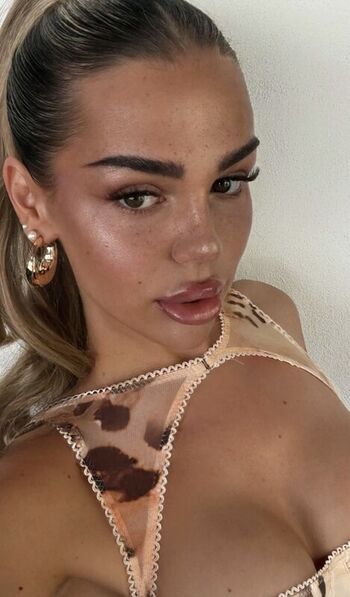 Full leaked Milaneedls private onlyfans photo