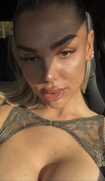 Full leaked Milaneedls private onlyfans photo