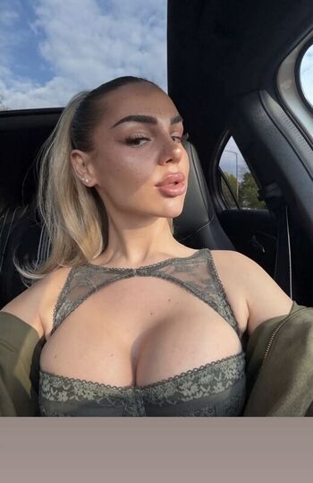Full leaked Milaneedls private onlyfans photo