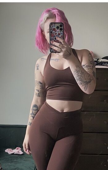 Full leaked Mildhippie private onlyfans photo