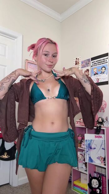 Full leaked Mildhippie page private onlyfans photo