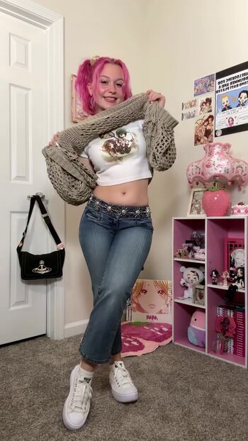Full leaked Mildhippie page private onlyfans photo