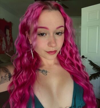 Full leaked Mildhippie page private onlyfans photo