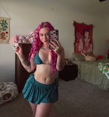 Full leaked Mildhippie private onlyfans photo