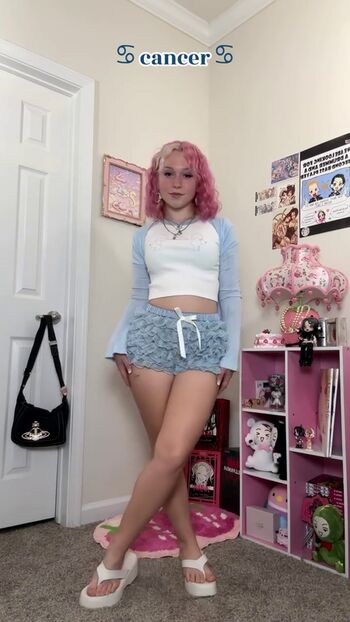 Full leaked Mildhippie private onlyfans photo