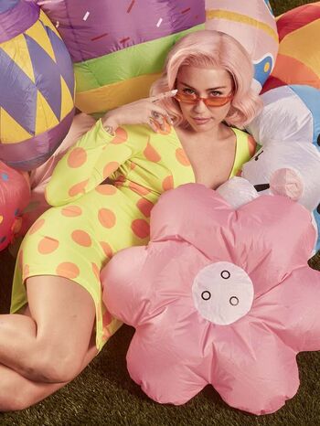 Full leaked Miley cyrus page private onlyfans photo