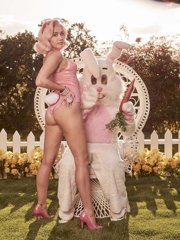 Full leaked Miley cyrus page private onlyfans photo