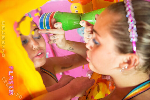 Full leaked Miley cyrus page private onlyfans photo