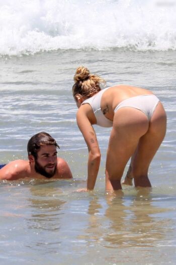 Full leaked Miley cyrus page private onlyfans photo