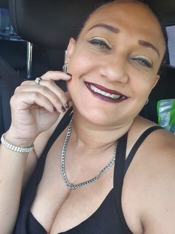 Full leaked Milf miss clare page private onlyfans photo