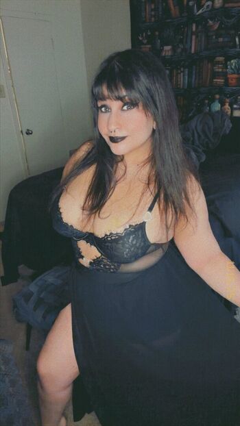 Full leaked Milfymonster private onlyfans photo