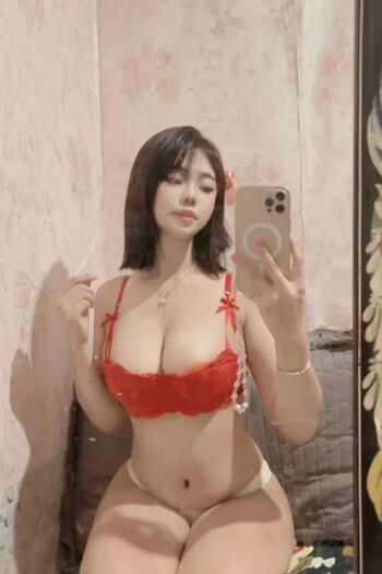 Full leaked Milkyyohmilca page private onlyfans photo