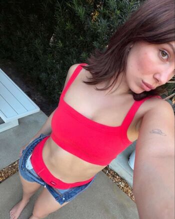 Full leaked Millie bobby brown page private onlyfans photo