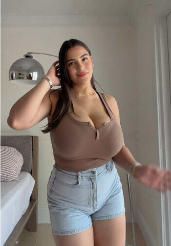 Full leaked Nalyastarfree/ private onlyfans photo