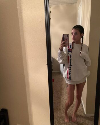 Full leaked Mimibaabyy private onlyfans photo