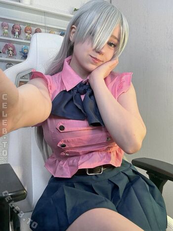 Full leaked Mina min page private onlyfans photo