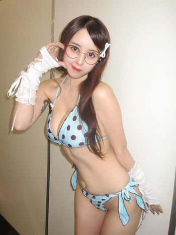 mina_pochico
