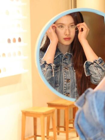 Full leaked Minatozaki sana page private onlyfans photo