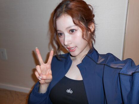 Full leaked Minatozaki sana page private onlyfans photo