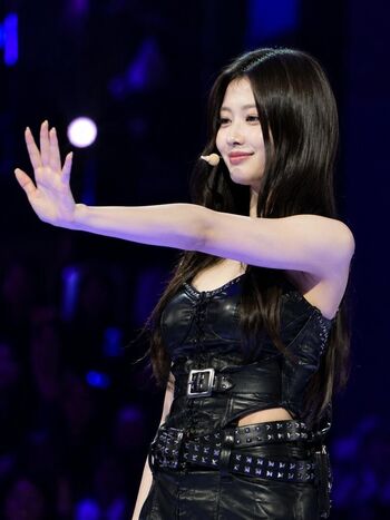 Full leaked Minatozaki sana page private onlyfans photo