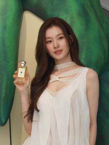 Full leaked Minatozaki sana page private onlyfans photo