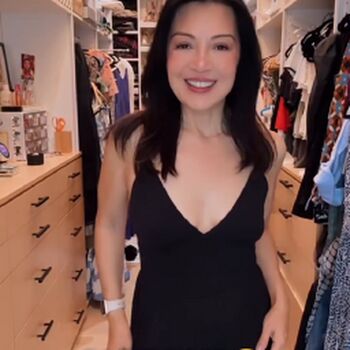 Ming-Na Wen