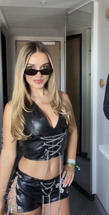 Full leaked Minicuta private onlyfans photo