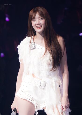 Minnie (Nicha Yontararak - I-dle