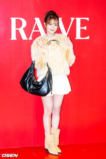 Minnie (Nicha Yontararak - I-dle