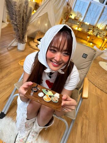 Minnie (Nicha Yontararak - I-dle