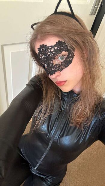 Full leaked Mira  page private onlyfans photo