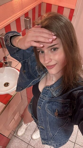 Full leaked Mira  page private onlyfans photo