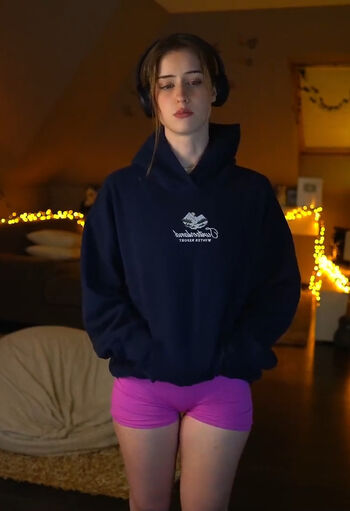 Full leaked Mira page private onlyfans photo