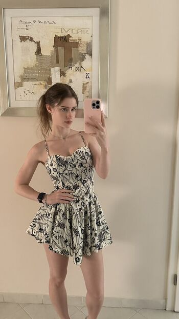 Full leaked Mira private onlyfans photo